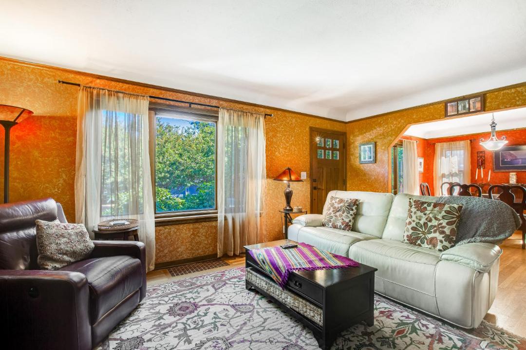 Photo of Livingroom in Ballard