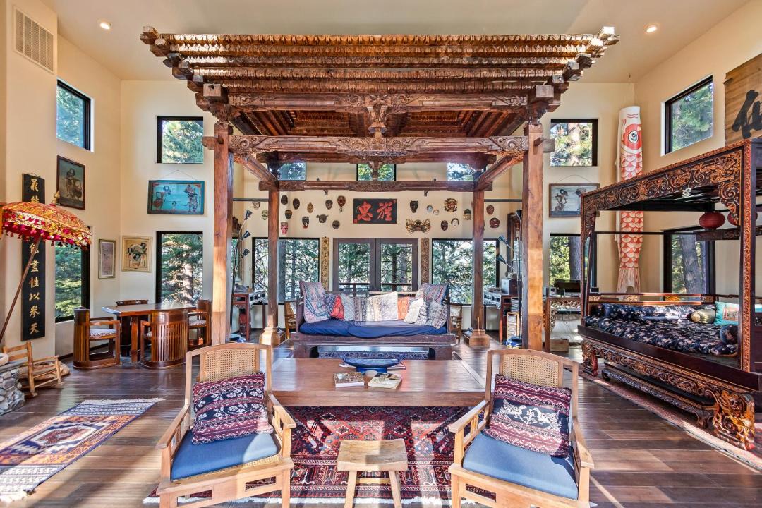 Photo of Livingroom in Harrison