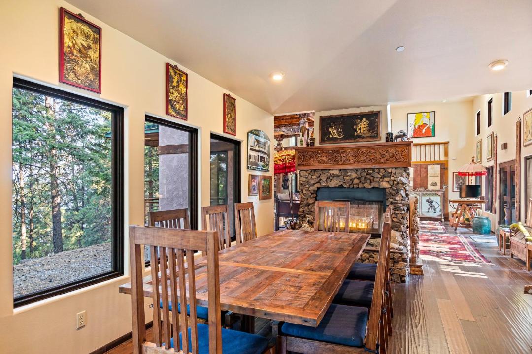 Photo of Livingroom in Harrison