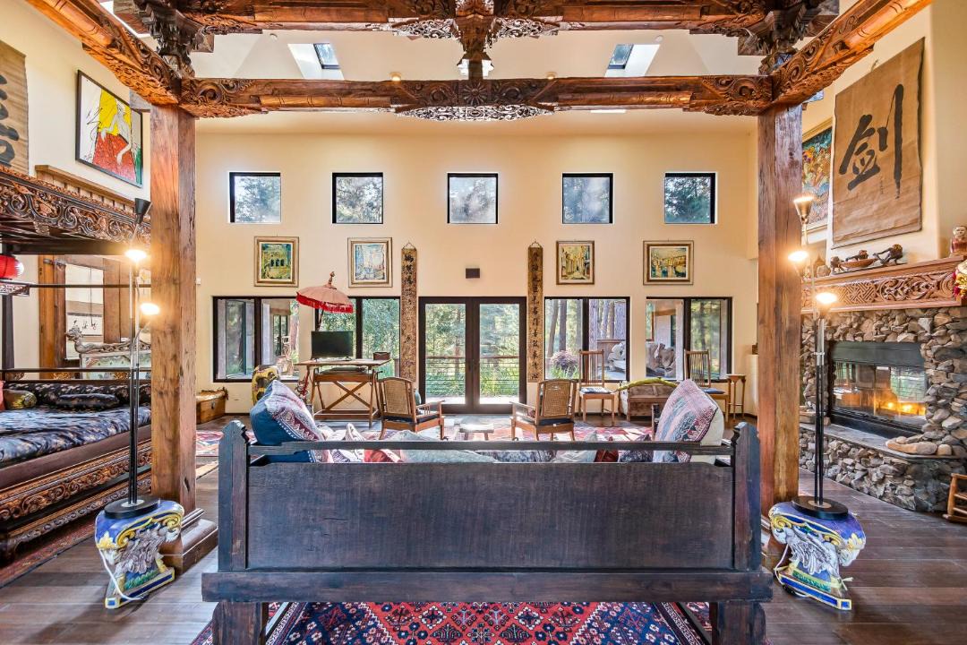 Photo of Livingroom in Harrison