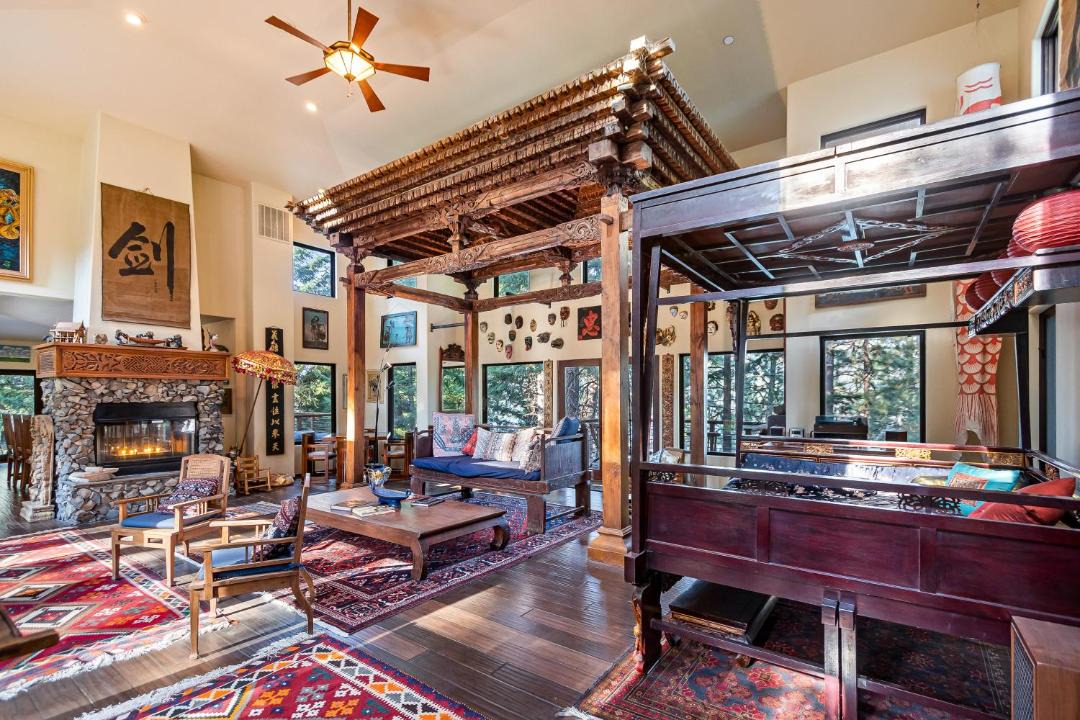 Photo of Livingroom in Harrison