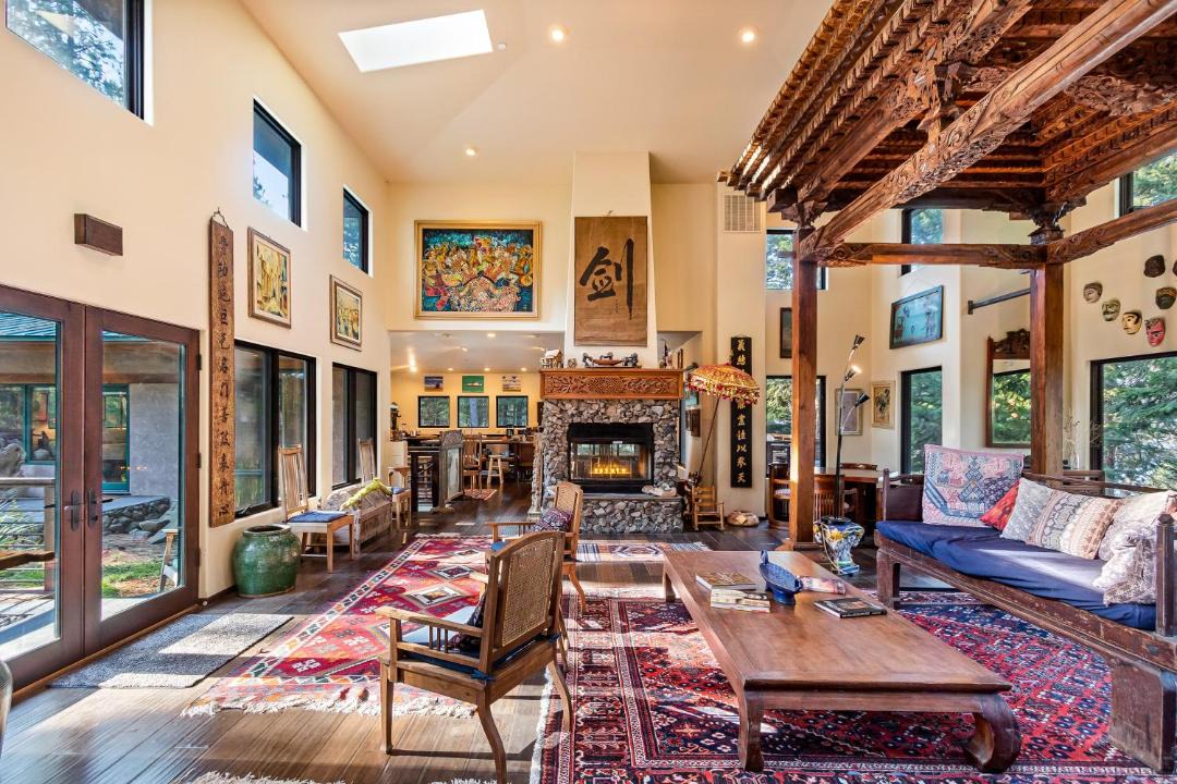 Photo of Livingroom in Harrison