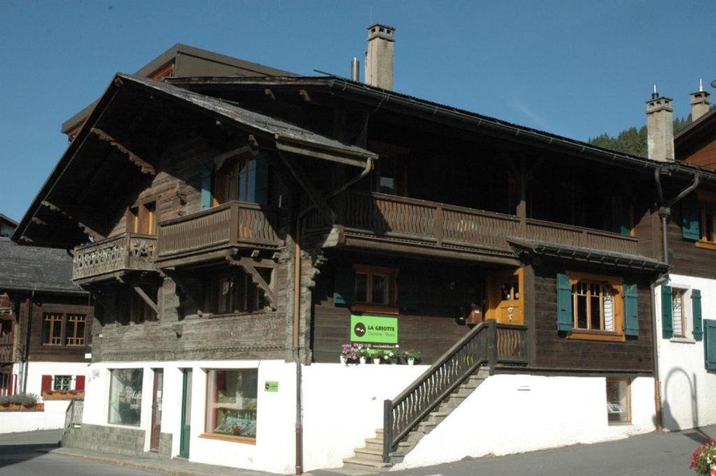 Photo of Others in Chesieres