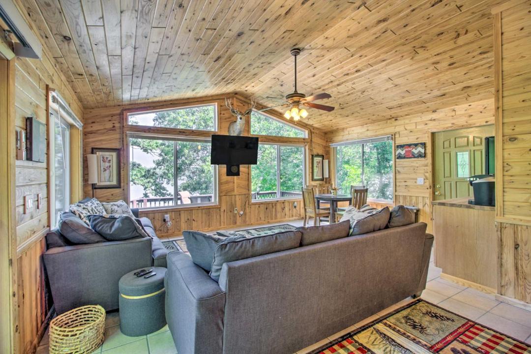 Photo of Livingroom in Cushing