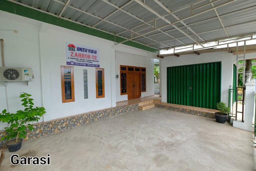 Photo of Buildings in Bangunjiwo