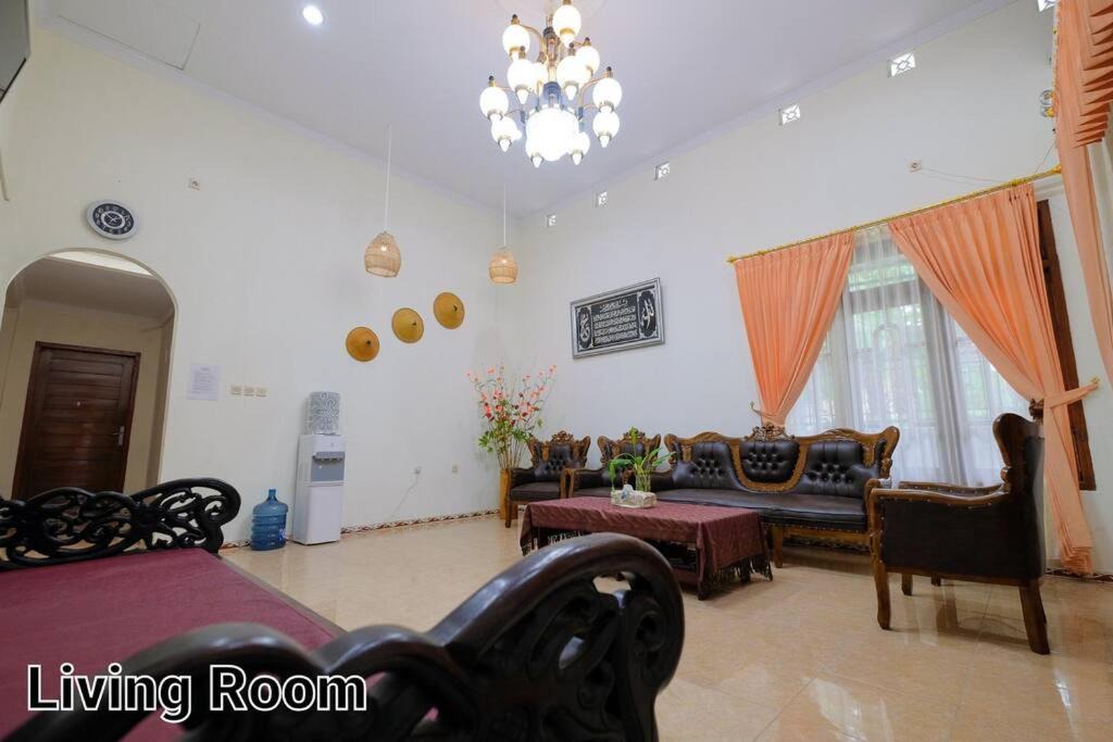 Photo of Livingroom in Bangunjiwo