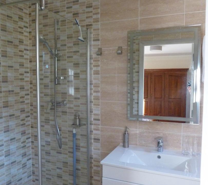 Photo of Bathroom in Utelle