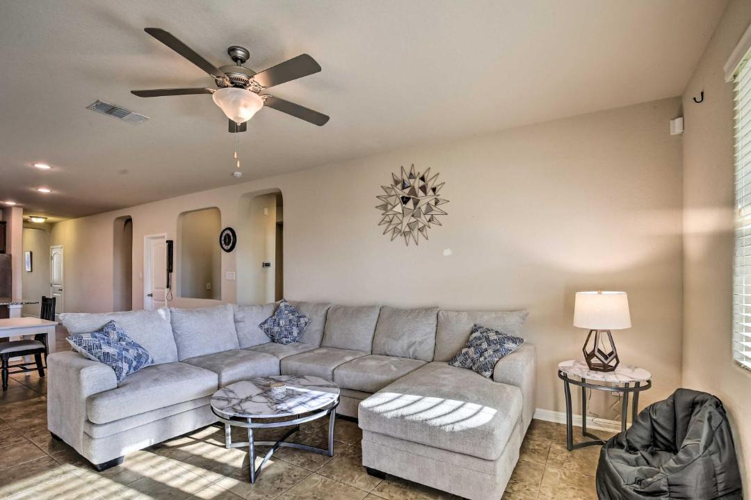 Photo of Livingroom in Medina Valley