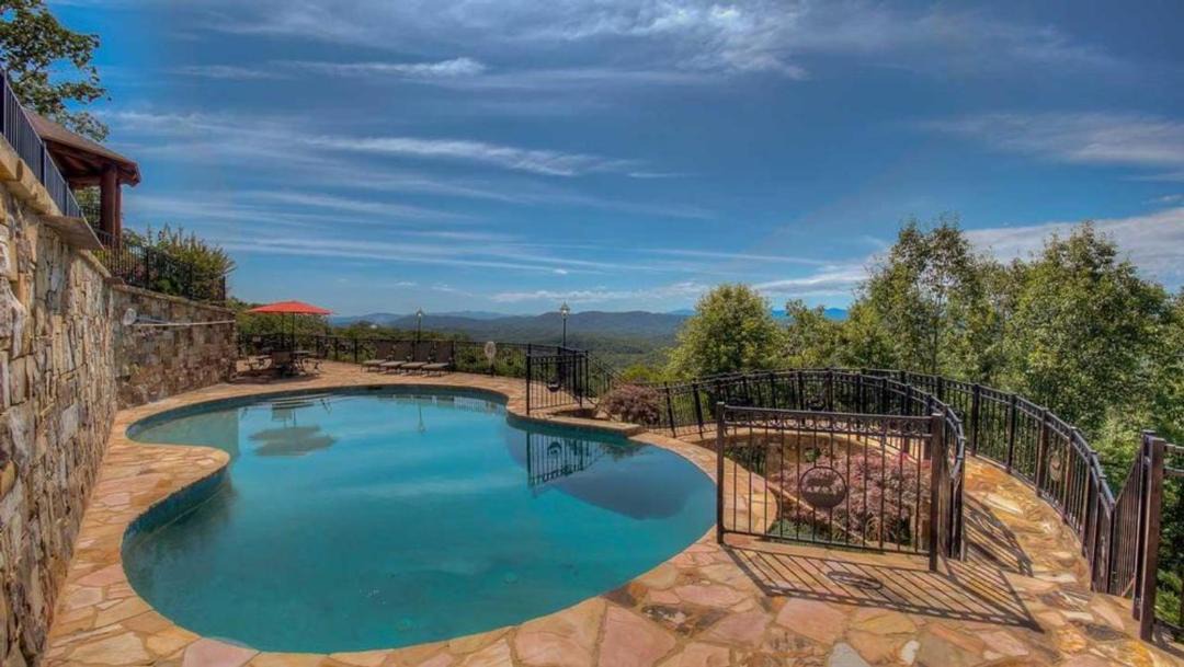 Photo of Others in Mineral Bluff