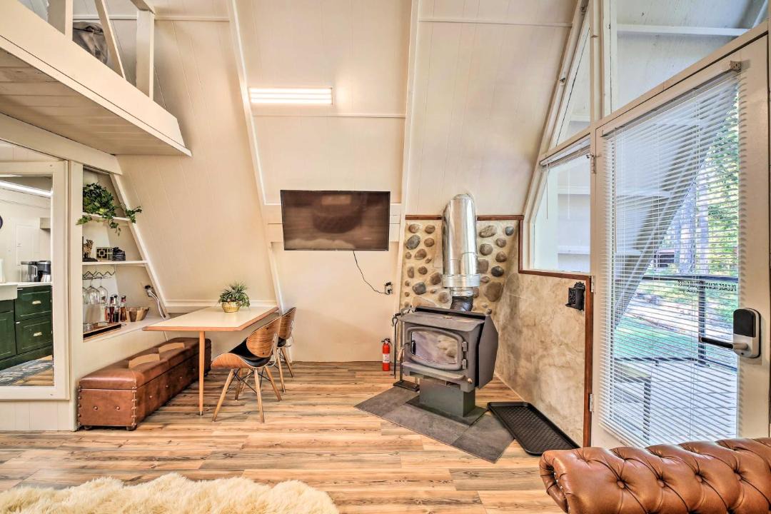 Photo of Livingroom in Ashford