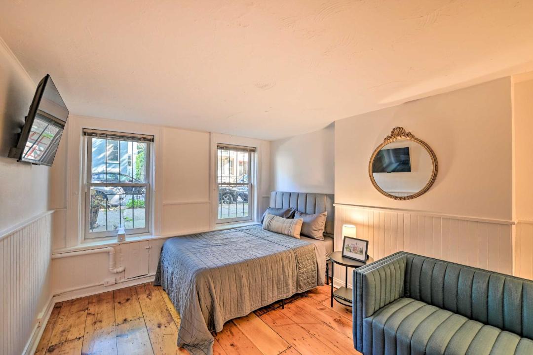 Photo of Livingroom in Albany