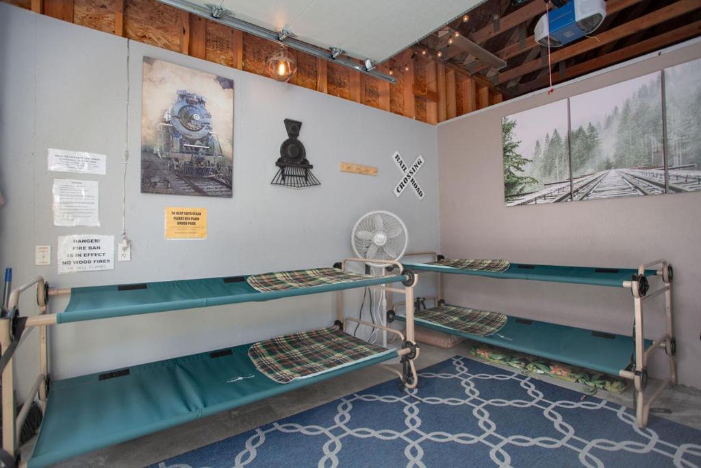 Photo of Others in Leavenworth