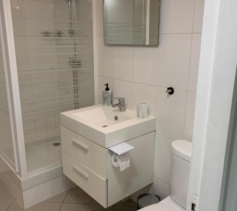 Photo of Bathroom in Baille