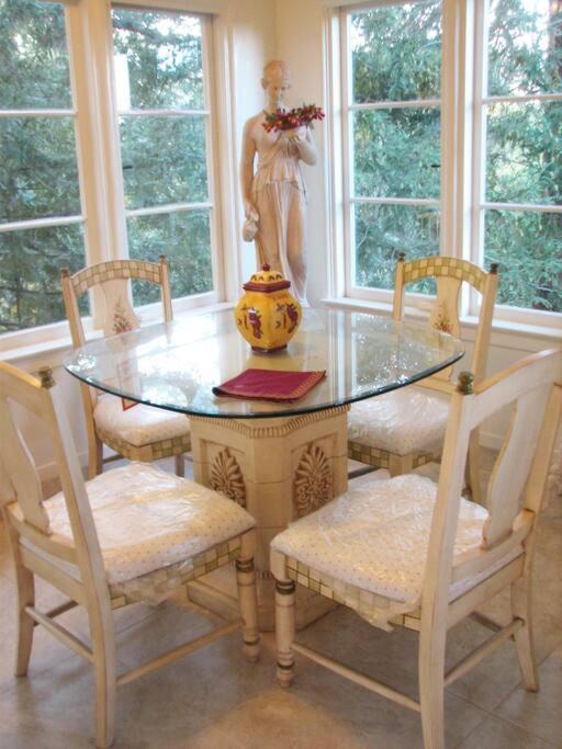 Photo of Livingroom in Monte Sereno