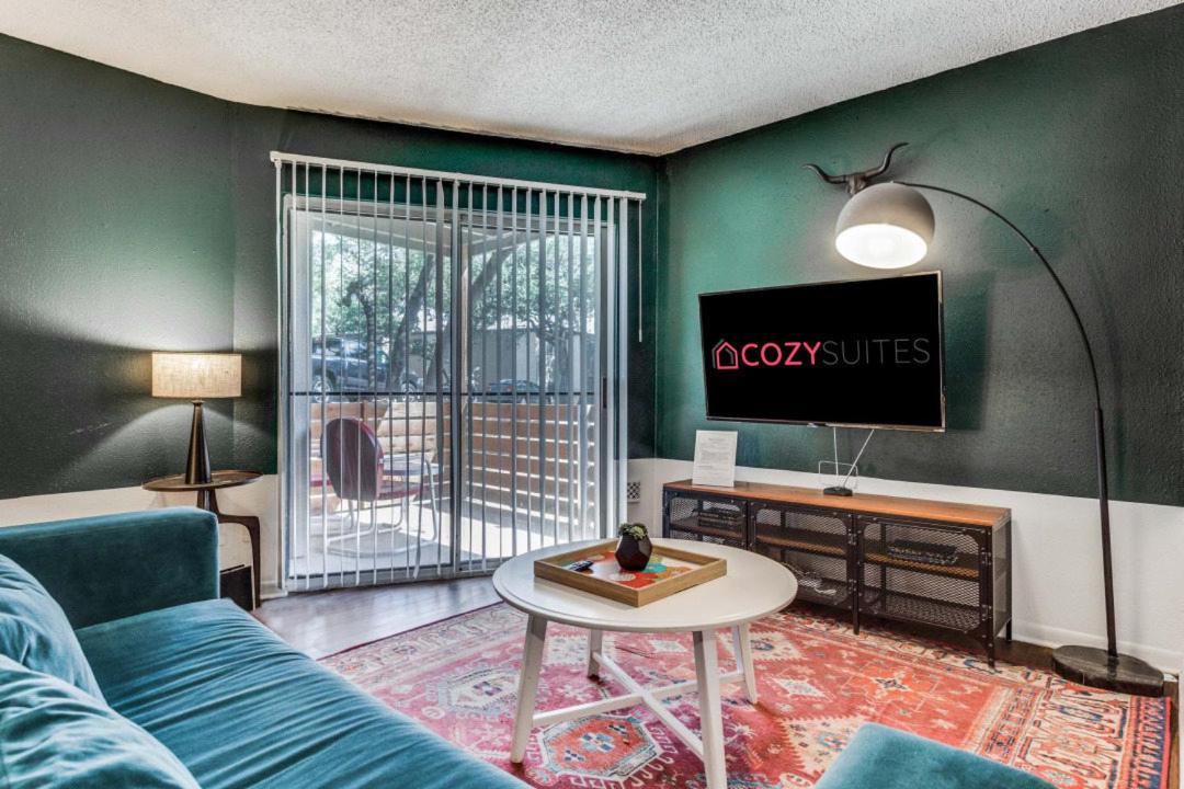 Photo of Livingroom in Barton Hills