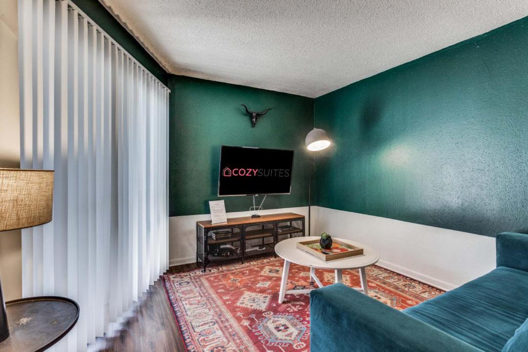 Photo of Livingroom in Barton Hills