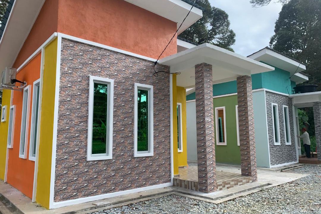 Photo of Buildings in Larut