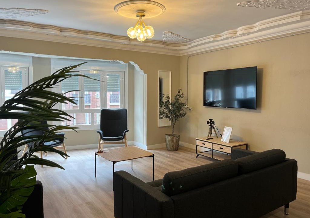 Photo of Livingroom in San Pablo
