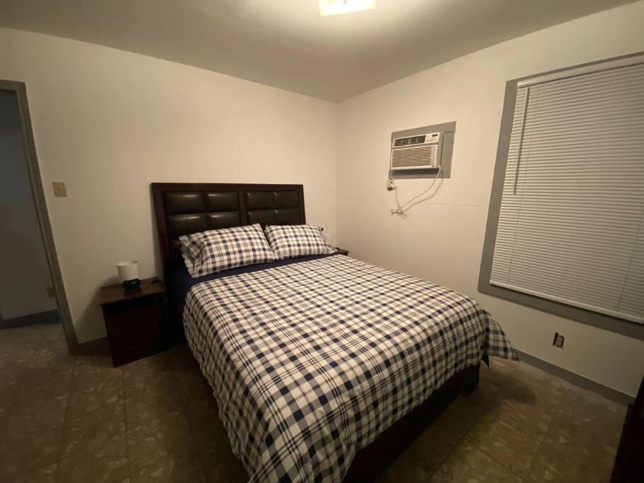 Photo of Bedroom in Northwest Los Angeles Heights