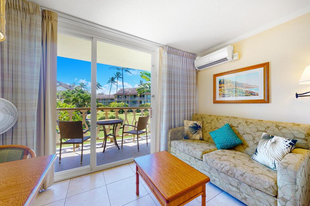 Photo of Livingroom in Wailua