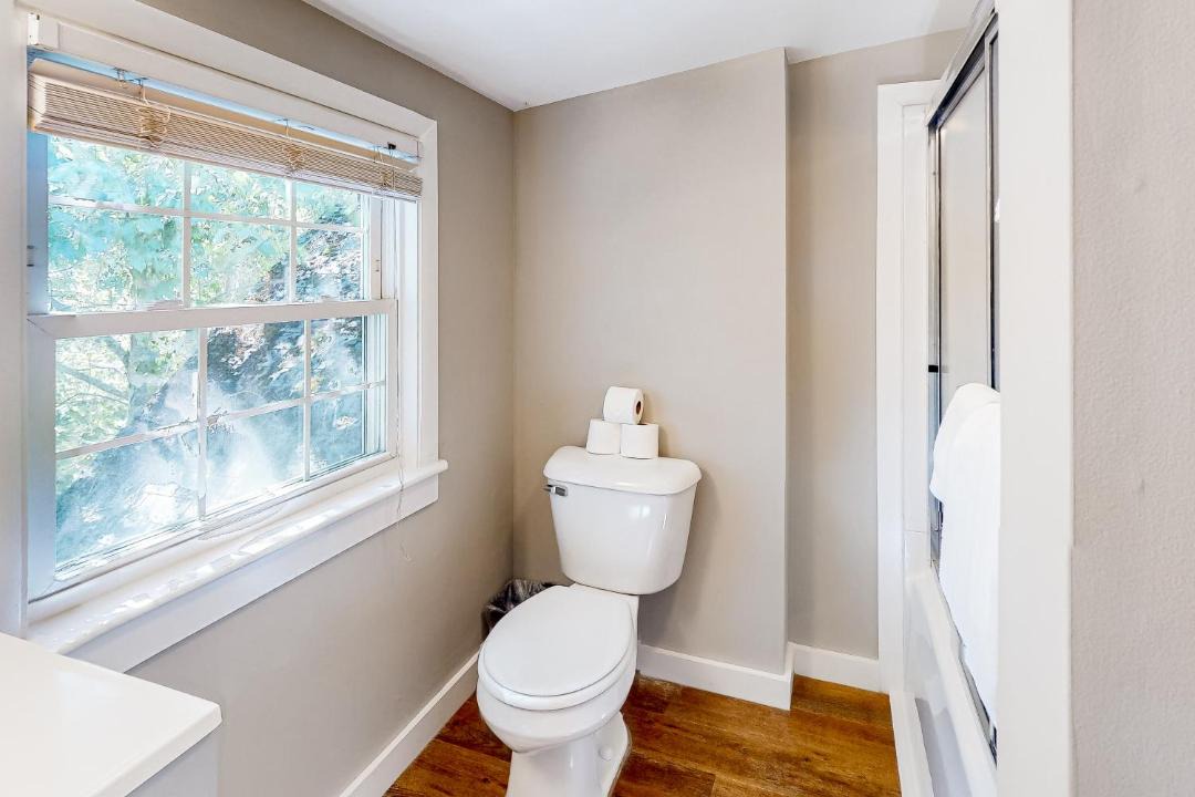 Photo of Bathroom in Boothbay Harbor