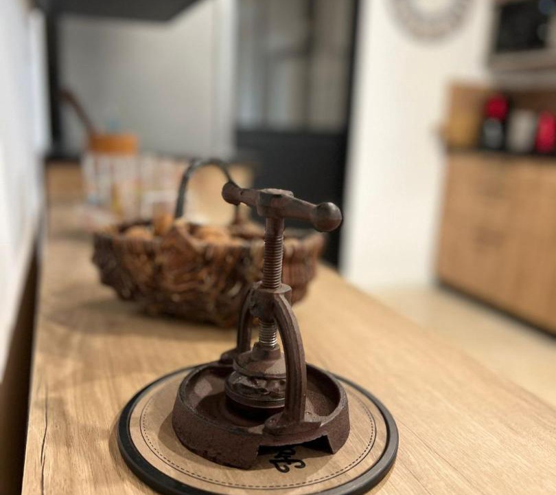 Photo of Others in Mee