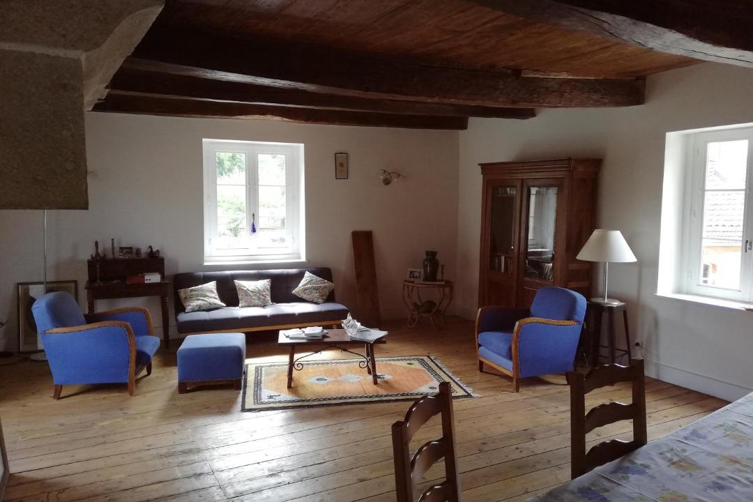 Photo of Livingroom in Paroisse Saint-Augustin-de-Chaux