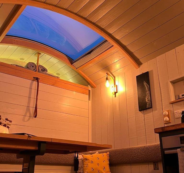 Photo of Others in Alton Barnes