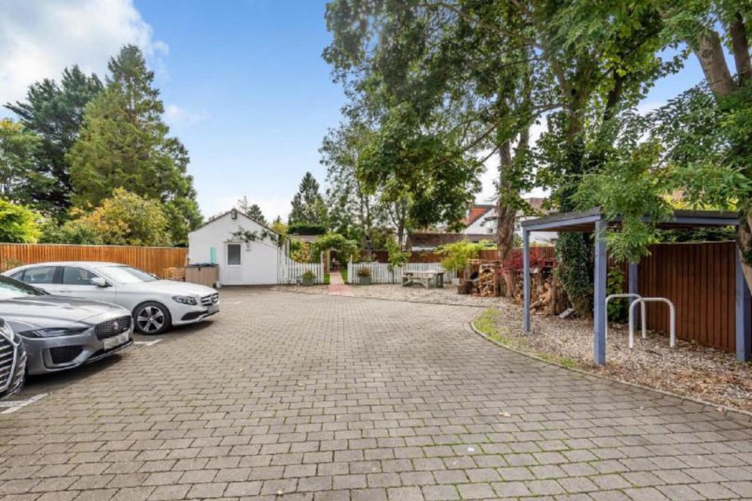 Photo of Others in Headington