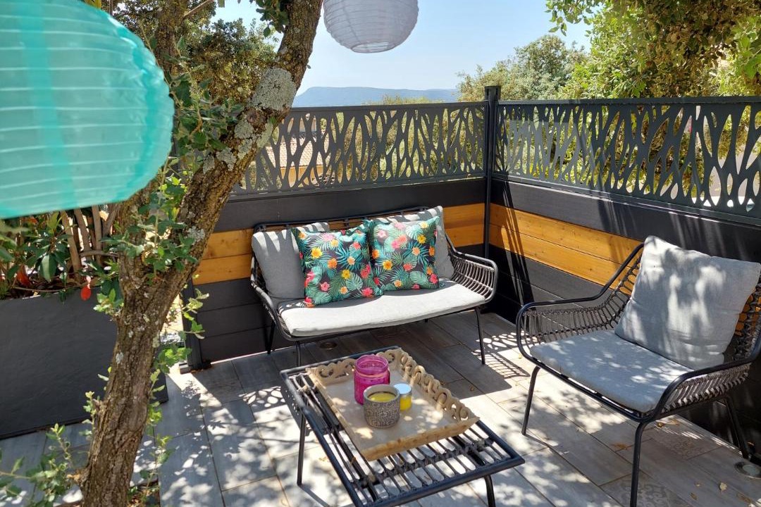 Photo of Patio Balcony in Mornas