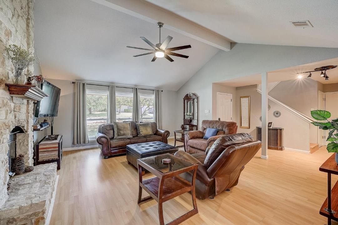 Photo of Livingroom in Settlers Ridge