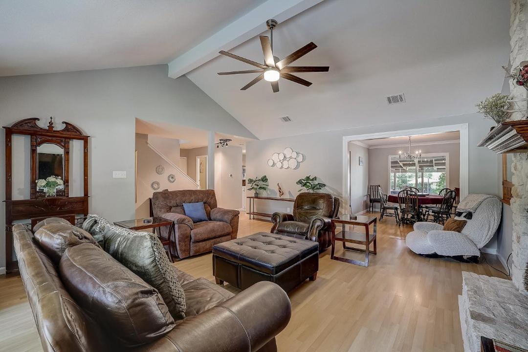 Photo of Livingroom in Settlers Ridge
