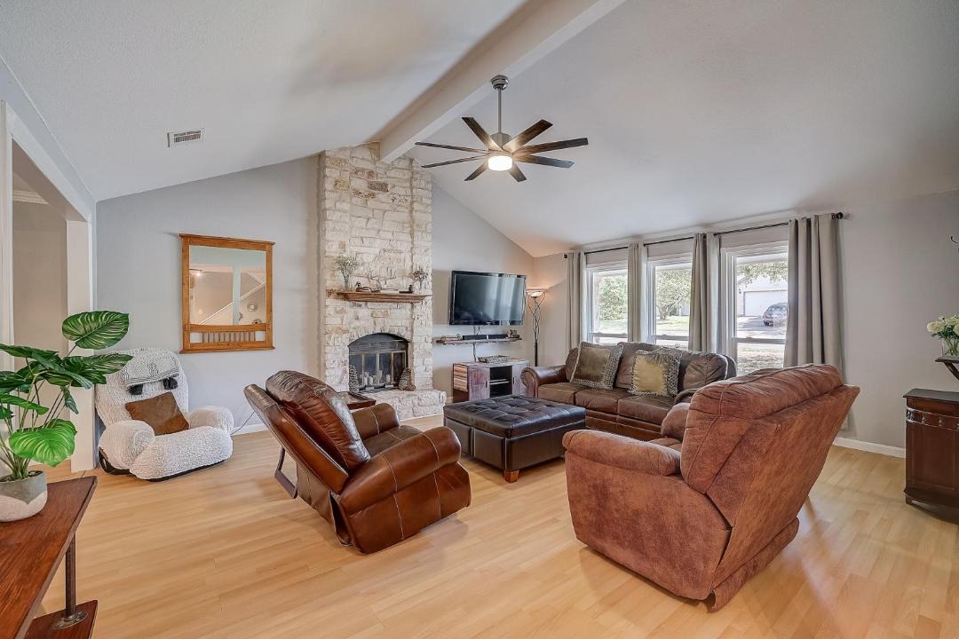 Photo of Livingroom in Settlers Ridge