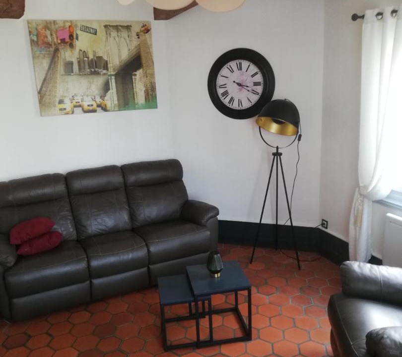 Photo of Livingroom in Arrest