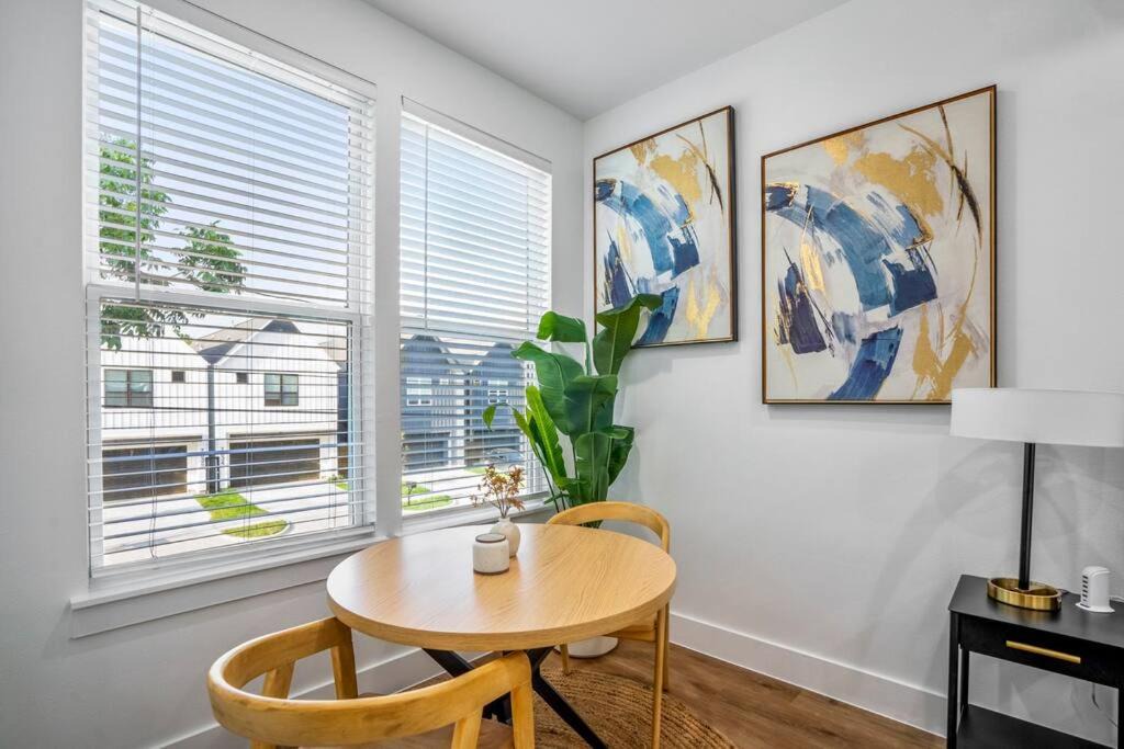 Photo of Livingroom in Greater East End