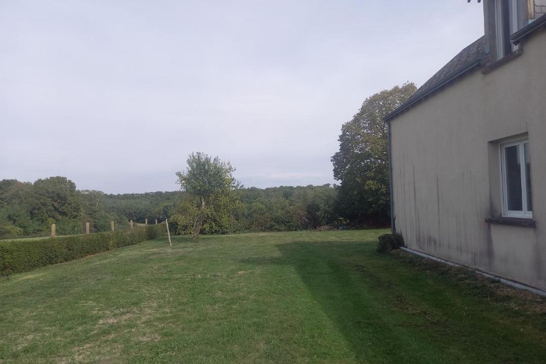 Photo of Buildings in Troo