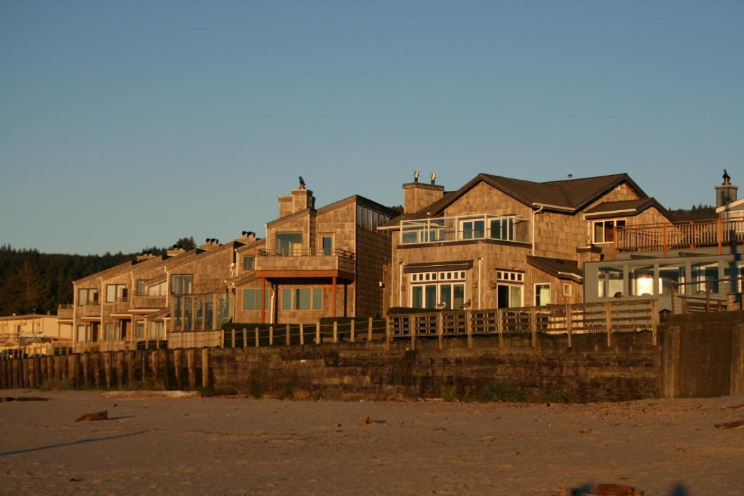 Photo of Buildings in Downtown Cannon Beach