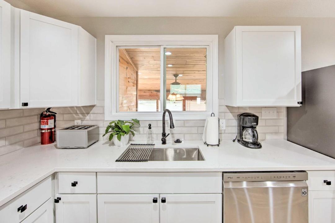 Photo of Kitchen in Gun Barrel City