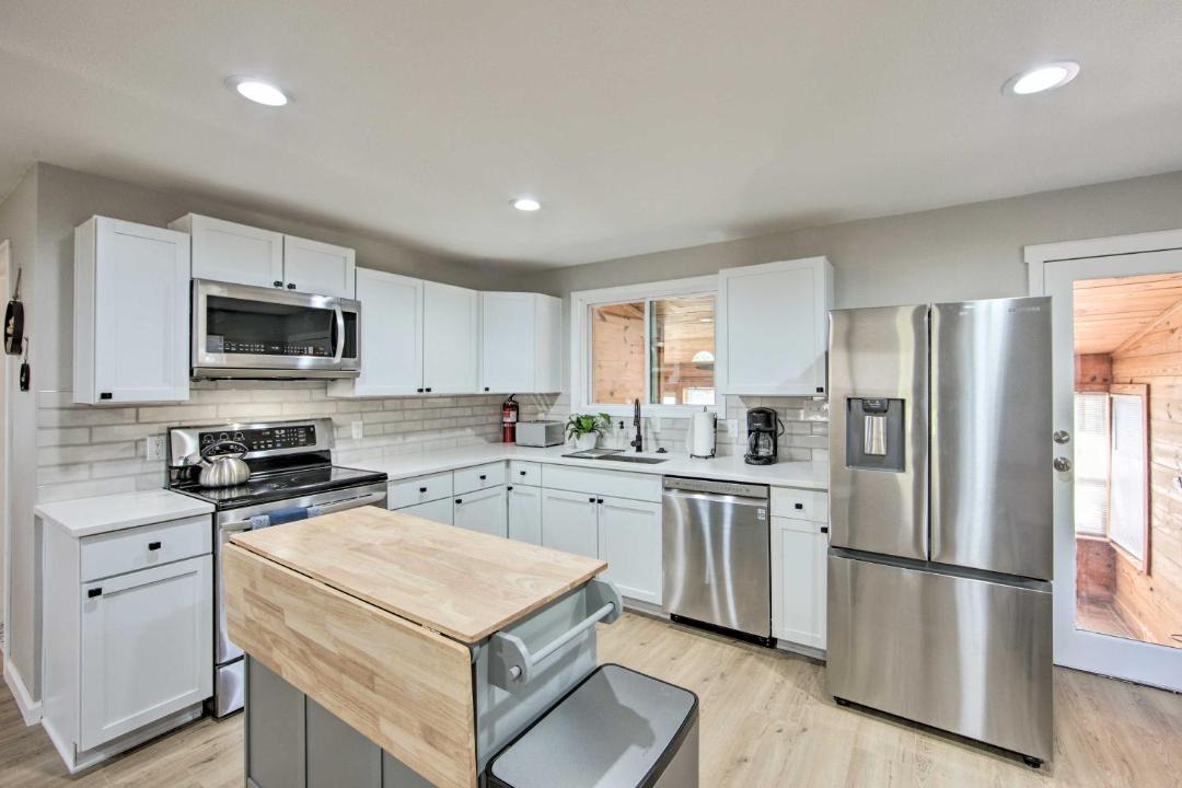 Photo of Kitchen in Gun Barrel City