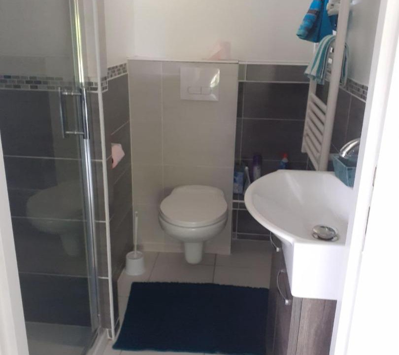 Photo of Bathroom in Ablon