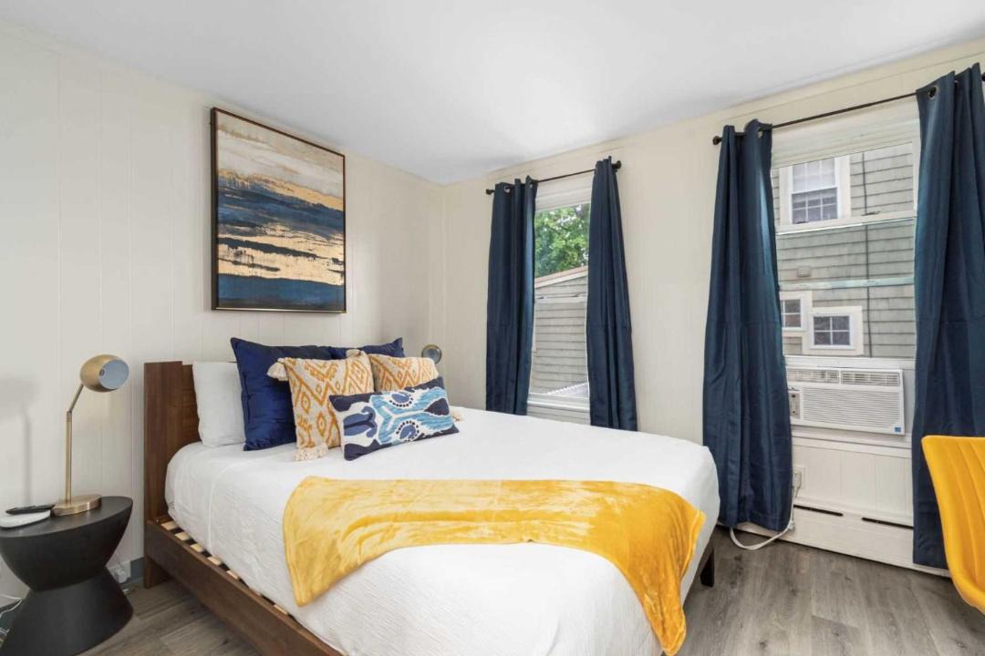 Photo of Others in Beverly