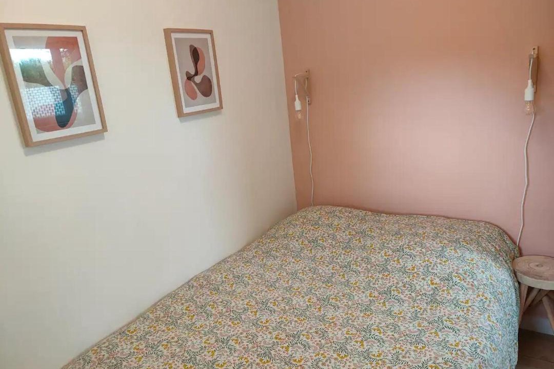 Photo of Bedroom in Esperance-Cottages