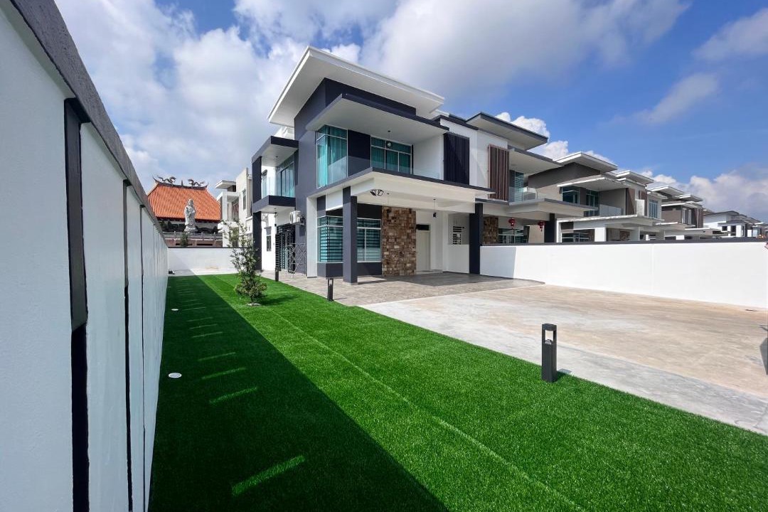Photo of Buildings in Bukit Gambir