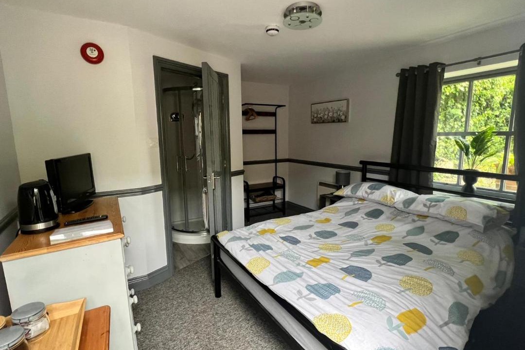 Photo of Bedroom in South Leigh