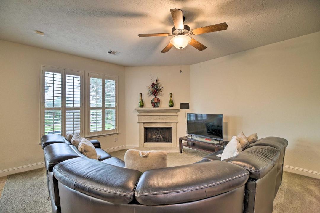 Photo of Livingroom in Humble