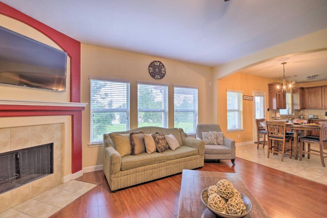 Photo of Livingroom in Humble