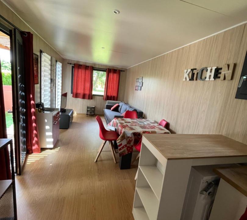 Photo of Others in Hinx