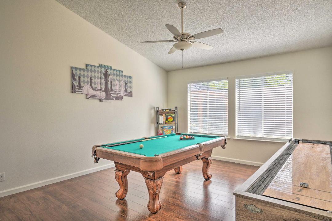 Photo of Livingroom in Sacramento