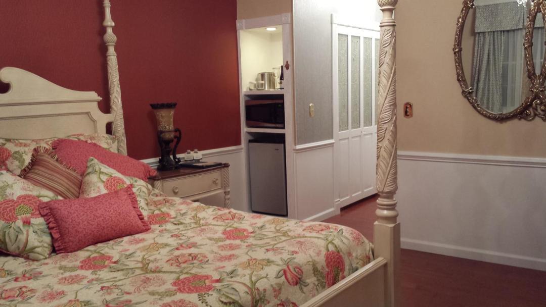 Photo of Others in Litchfield