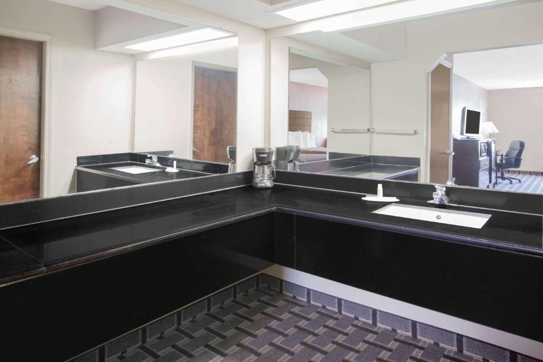 Photo of Bathroom in Pine Bluff
